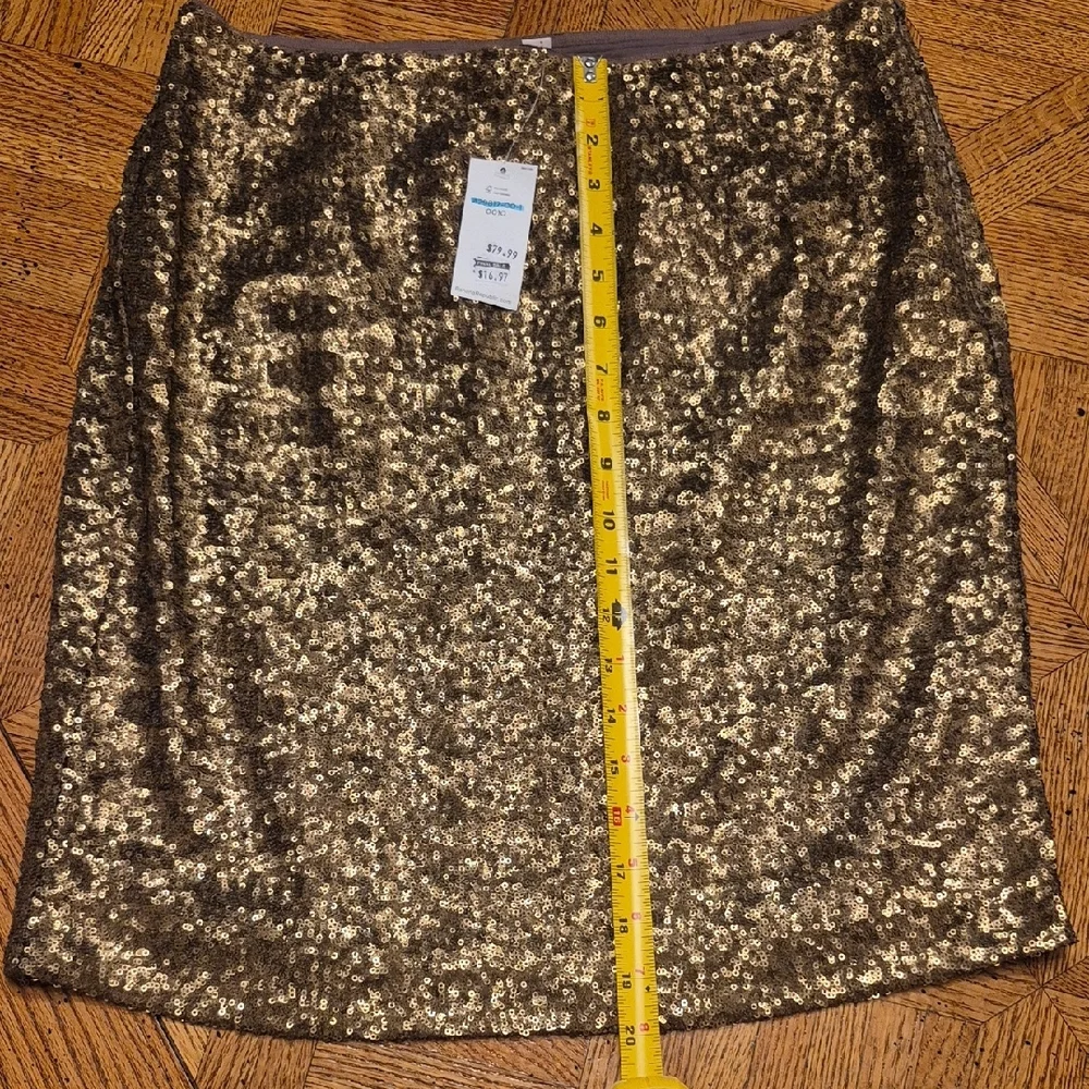 Banana Republic Gold Sequin Pencil Skirt - Picture 3 of 6